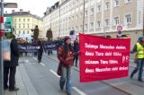 Großer Demozug gegen Tierpelze in Innsbruck 
