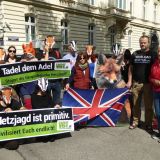 Heute Tierschutzprotest vor der britischen Botschaft gegen Hetzjagden in Großbritannien