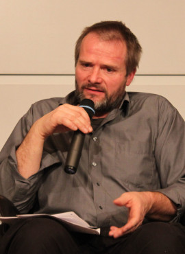 Martin Balluch mit Mikrophon