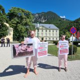 VGT-Protest gegen Schweine-Vollspaltenboden bei Ministerrat in Reichenau
