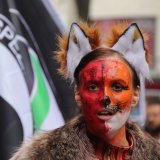 300 Teilnehmer:innen auf VGT-Demozug gegen Pelz in Wien
