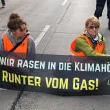 VGT protestiert gegen Kriminalisierung von Klimaaktivist:innen „Letzte Generation“