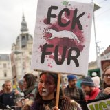 Demo durch Graz: „Tierpelz gehört in die Vergangenheit!“