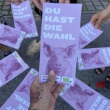 Tierschutzplakate österreichweit klären auf: Tierschutz ist für FPÖ und ÖVP Fremdwort