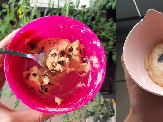 Links mit kleinen Schokoherzen im Teig, rechts nur 